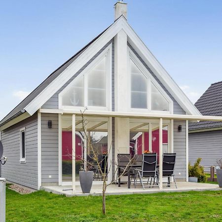 Stunning home in Zerpenschleuse with 2 Bedrooms&WiFi Exterior foto