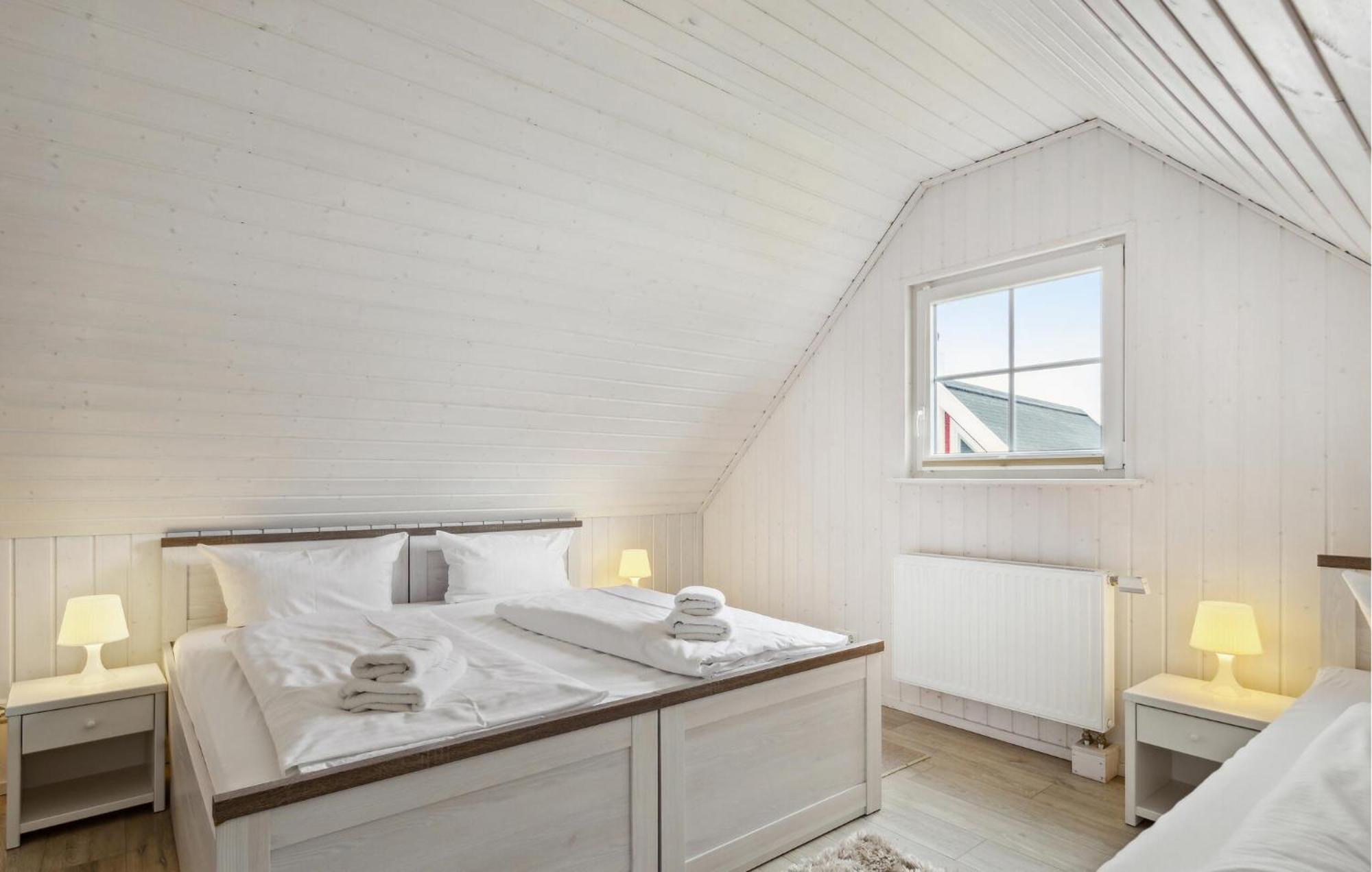 Stunning home in Zerpenschleuse with 2 Bedrooms&WiFi Exterior foto
